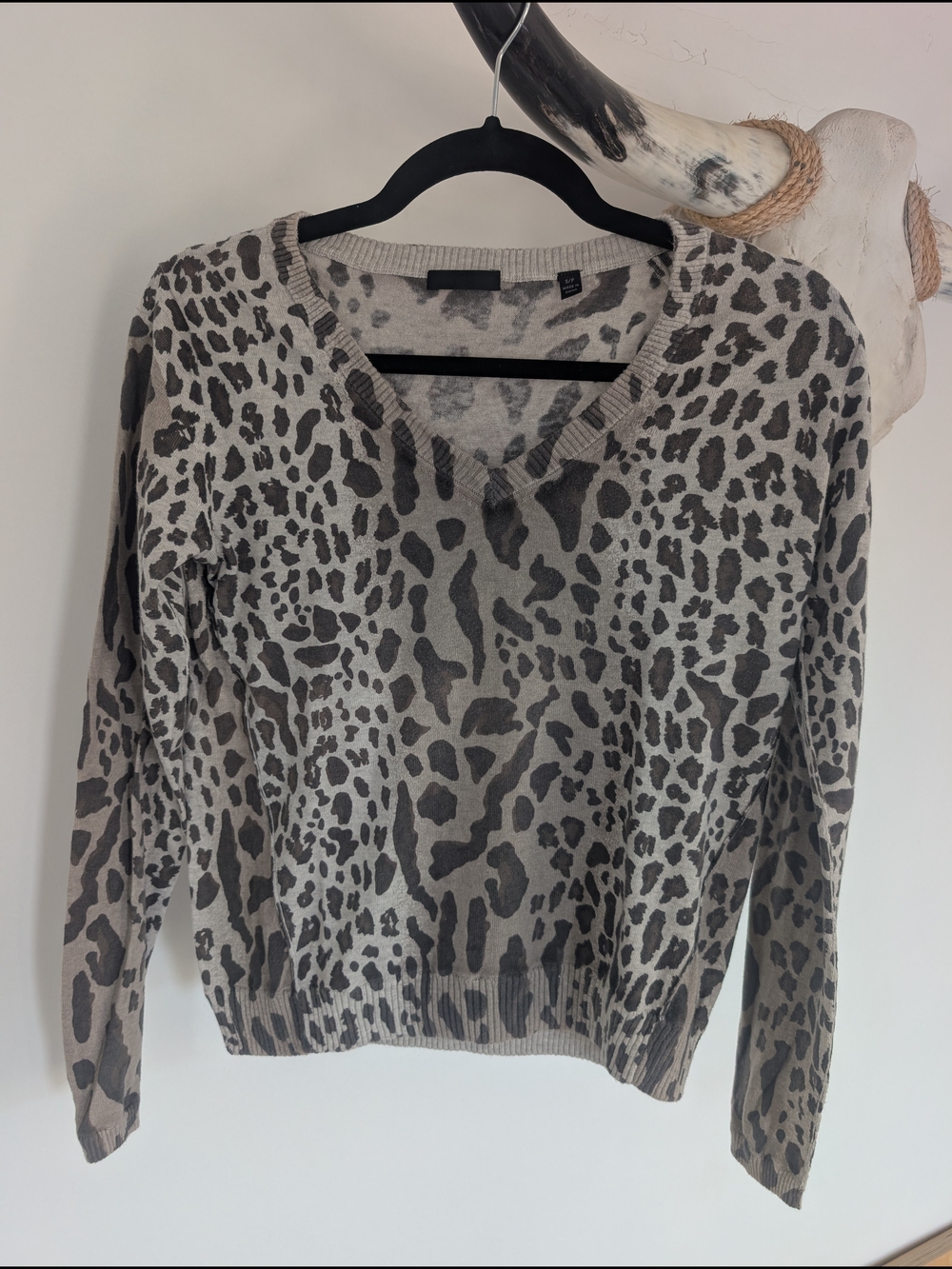 ATM Anthony Thomas Melillo Taupe and Charcoal Leopard V-Neck Sweater